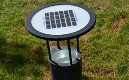 别墅庭院氛围营造：乃东草坪灯选型与布光技巧