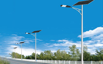 农村道路装乃东太阳能路灯选多大瓦数实测