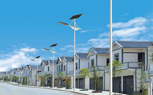 乃东太阳能路灯配置与在乡村道路照明中的应用